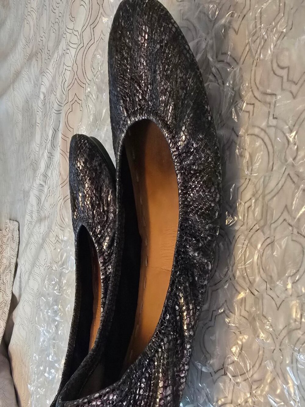 Metallic Black Dragon Leather Drago Tieks, Size 7